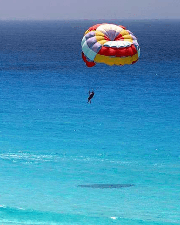 Parasailing 